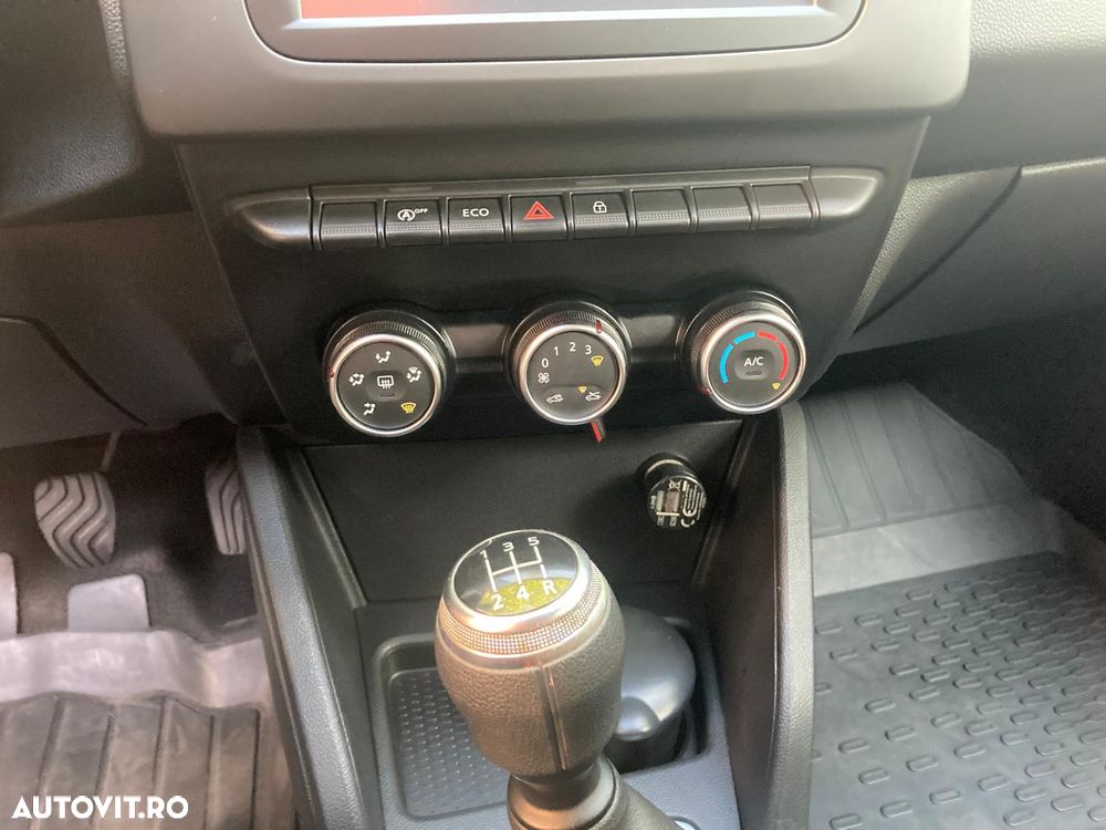Dacia Duster 1.6 SCe Comfort - 11