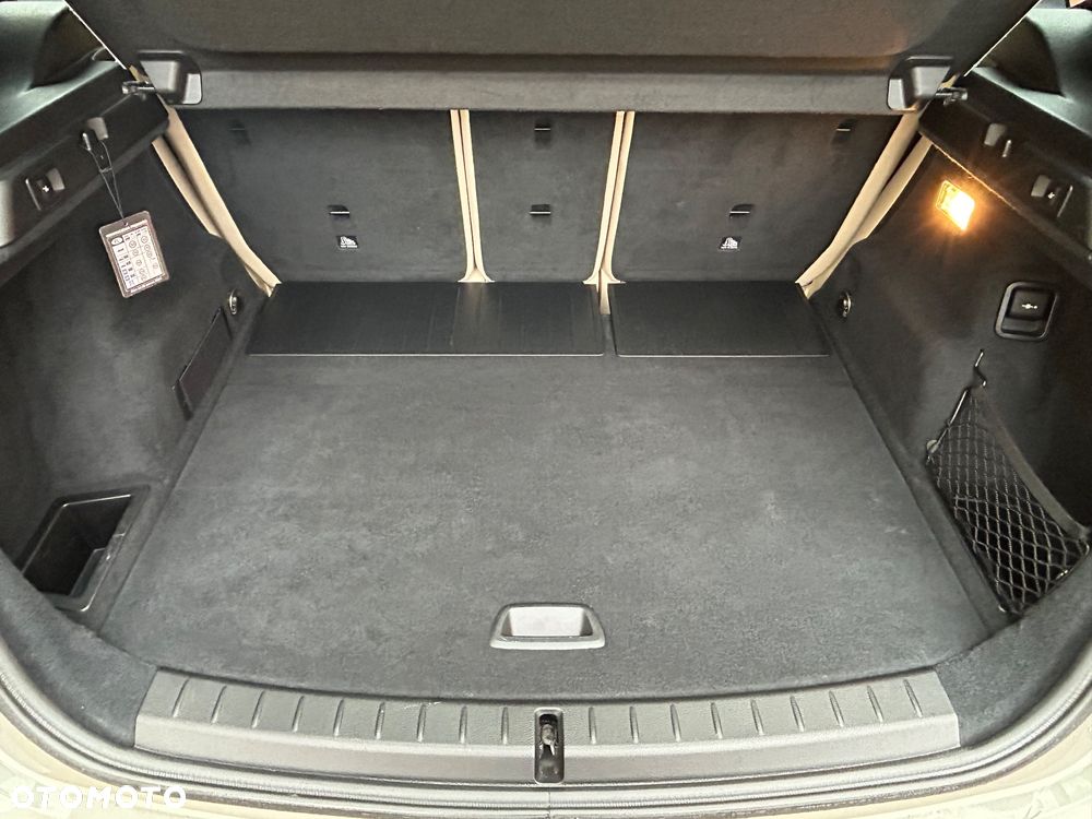 BMW Seria 2 220d - 19