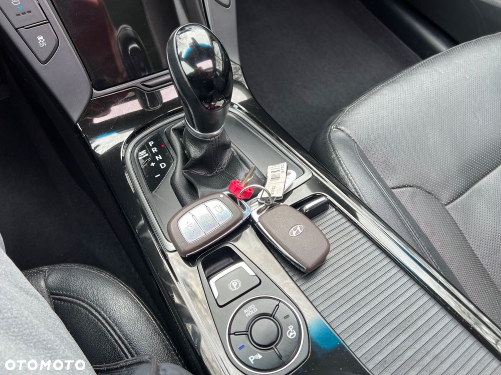 Hyundai i40 Kombi 1.7 CRDi DCT Premium - 21