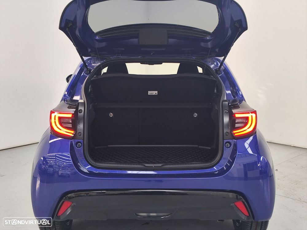 Toyota Yaris - 10