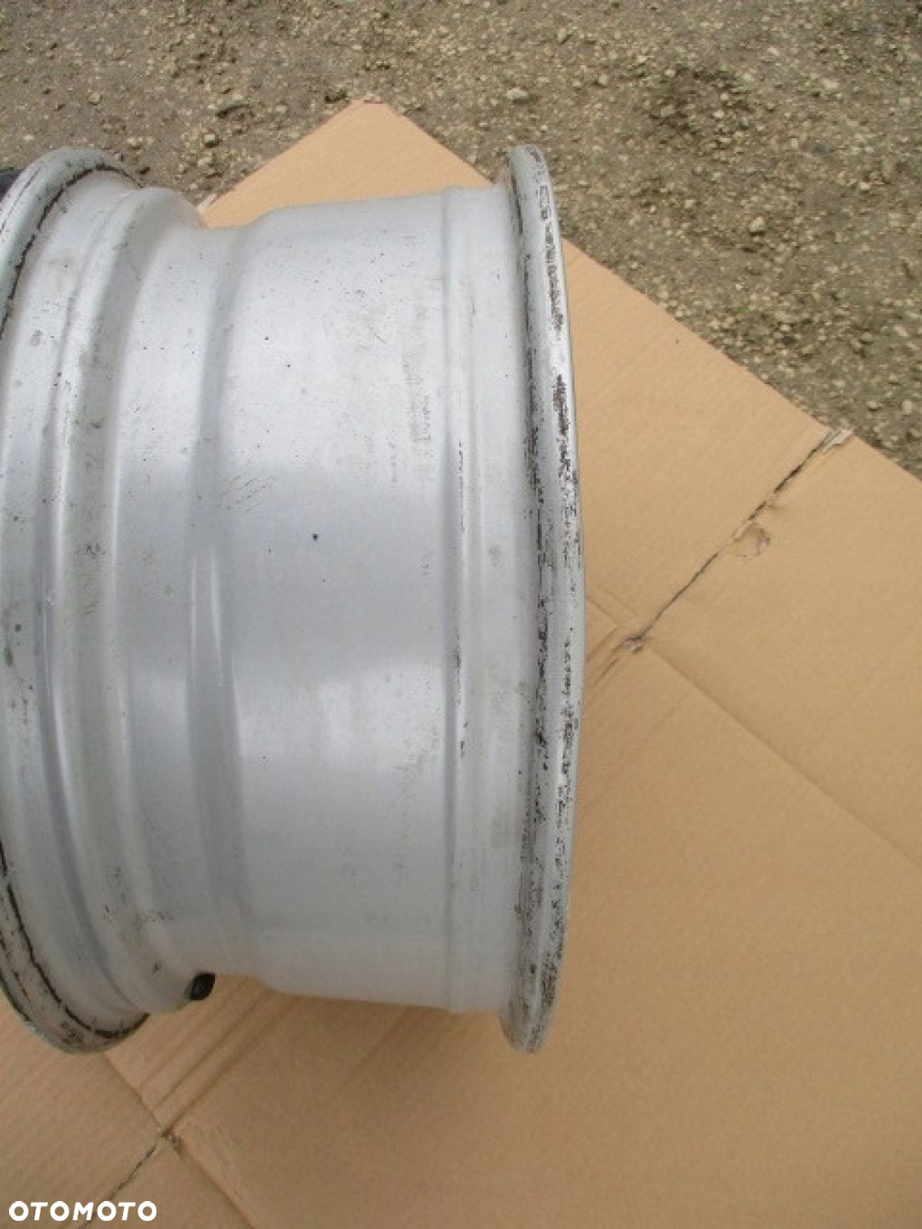FELGA ALUMINIOWA AUDI A4 B8 7,0X16 ET46 - 5