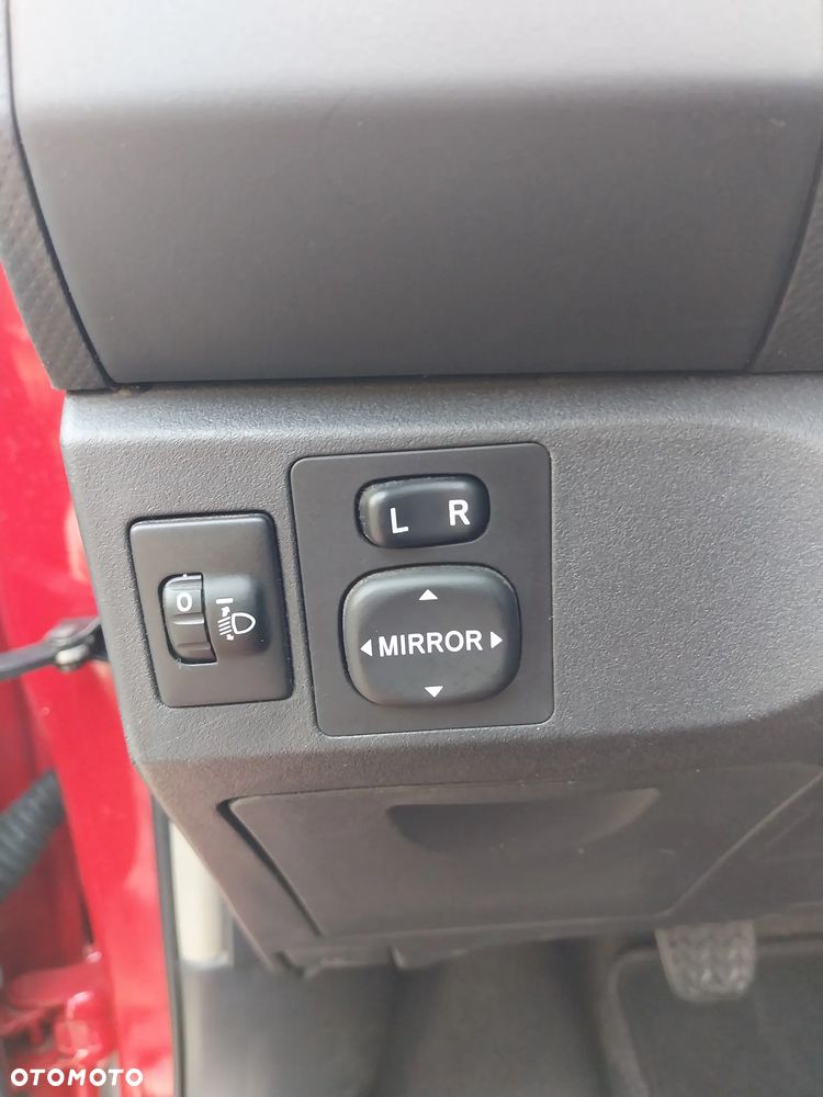 Toyota Yaris 1.0 Terra - 15