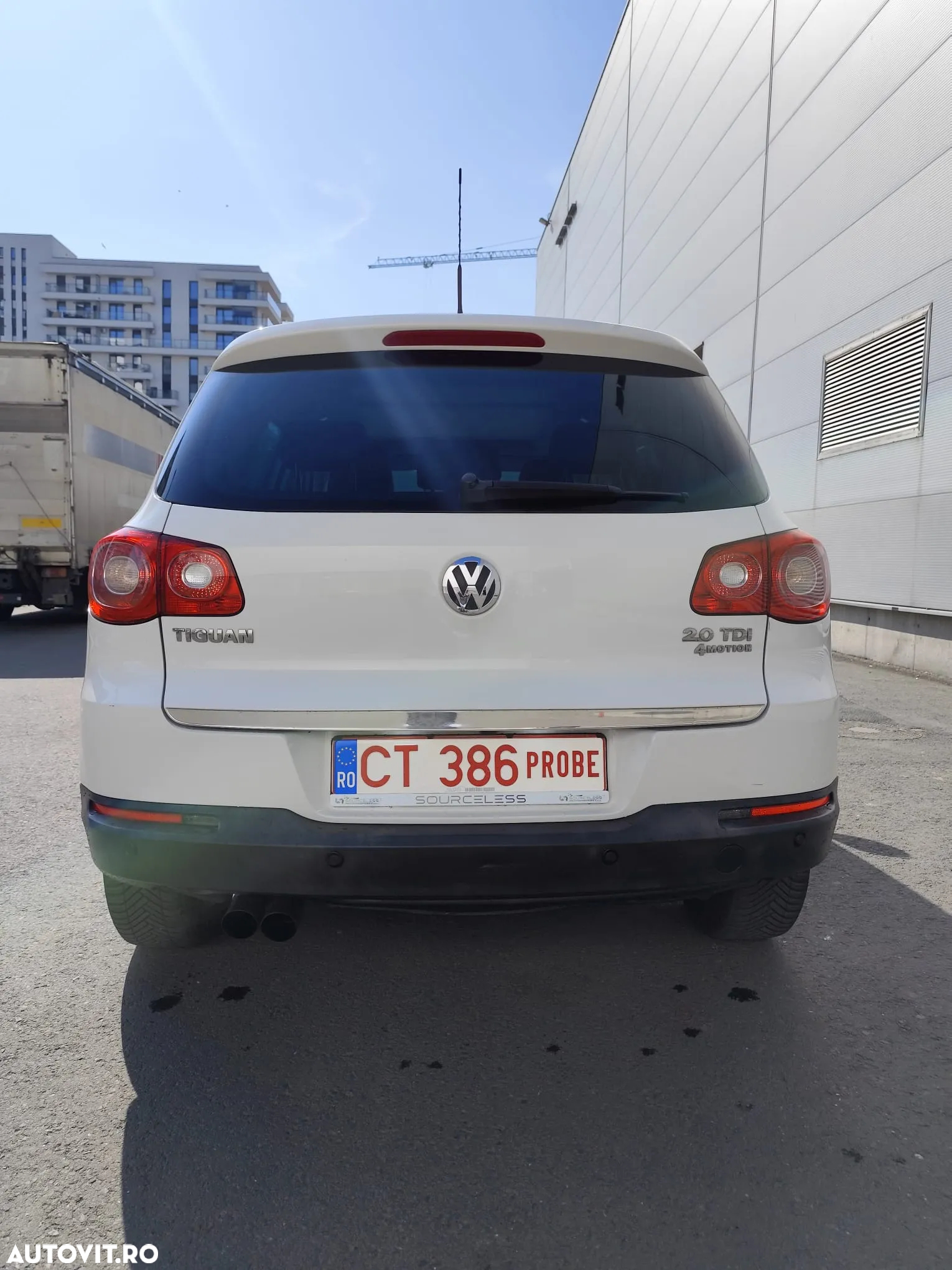 Volkswagen Tiguan 2.0 TDI 4Motion DSG Sport & Style - 10