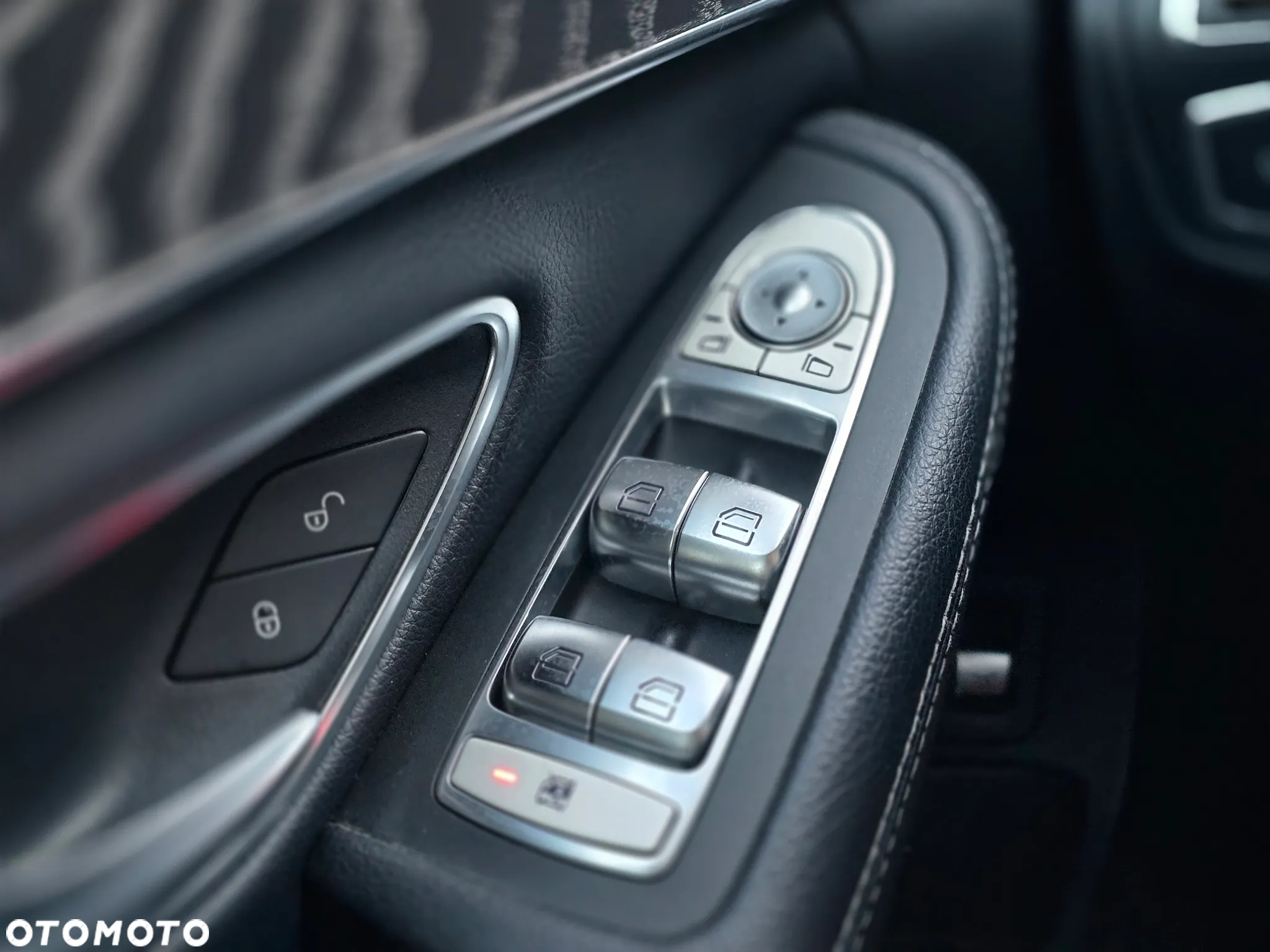Mercedes-Benz Klasa C 200 (BlueTEC) d 7G-TRONIC - 26