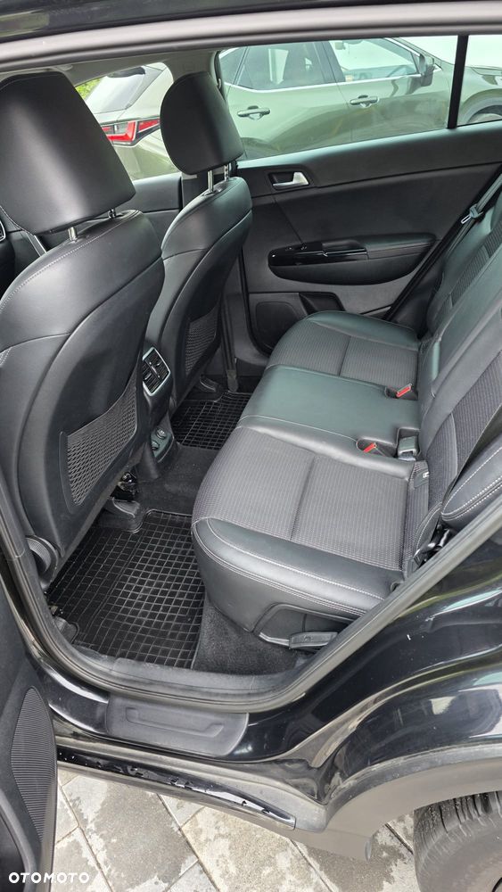 Kia Sportage - 12