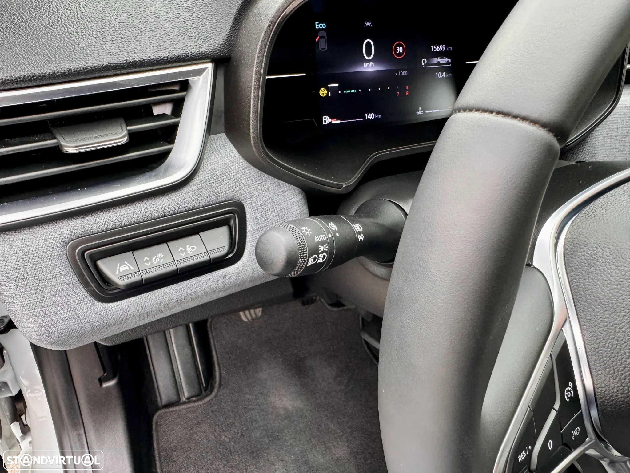 Renault Clio 1.0 TCe Evolution - 21