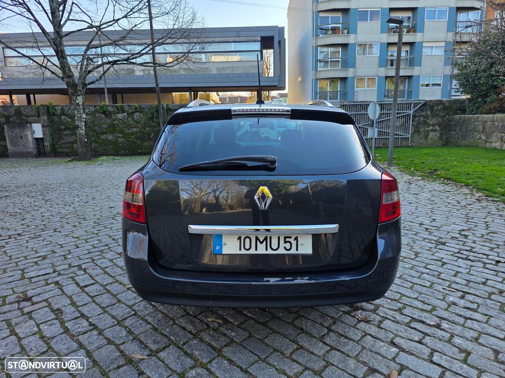 Renault Laguna Break dCi 110 FAP Expression - 6