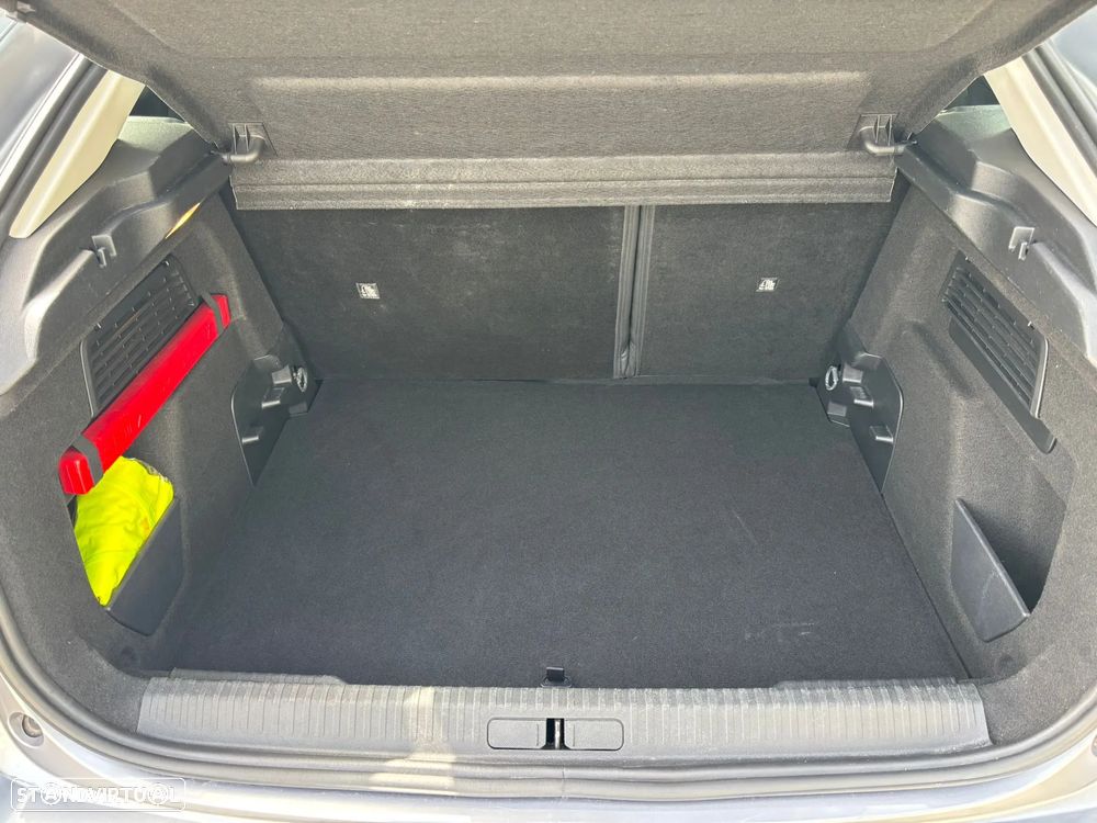 Citroën C4 1.2 PureTech Shine Pack EAT8 - 10