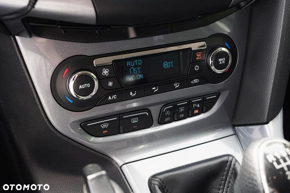 Ford Focus 1.6 EcoBoost Titanium - 18