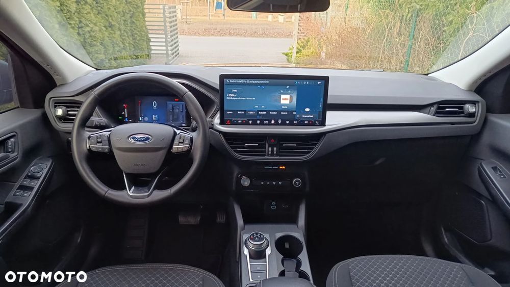 Ford Kuga - 1