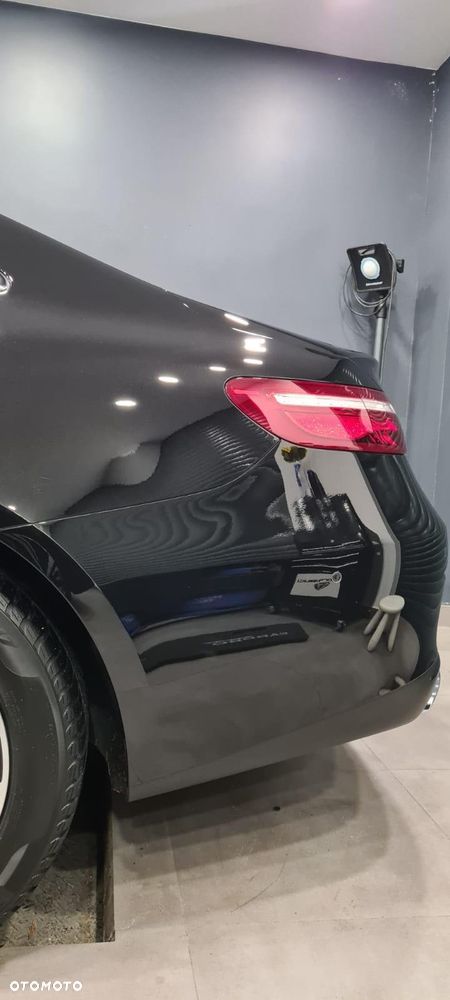 Mercedes-Benz Klasa E 200 4-Matic 9G-TRONIC - 18
