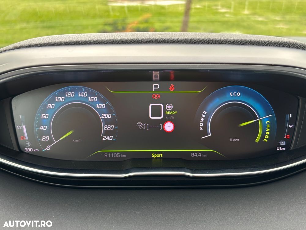 Peugeot 3008 225 e-EAT8 GT - 5