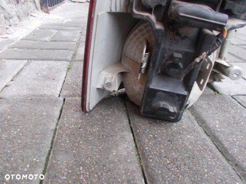 VW TOURAN I LIFT 06+ PRAWA TYLNA LAMPA ORYGINAŁ 1T0945096N - 7