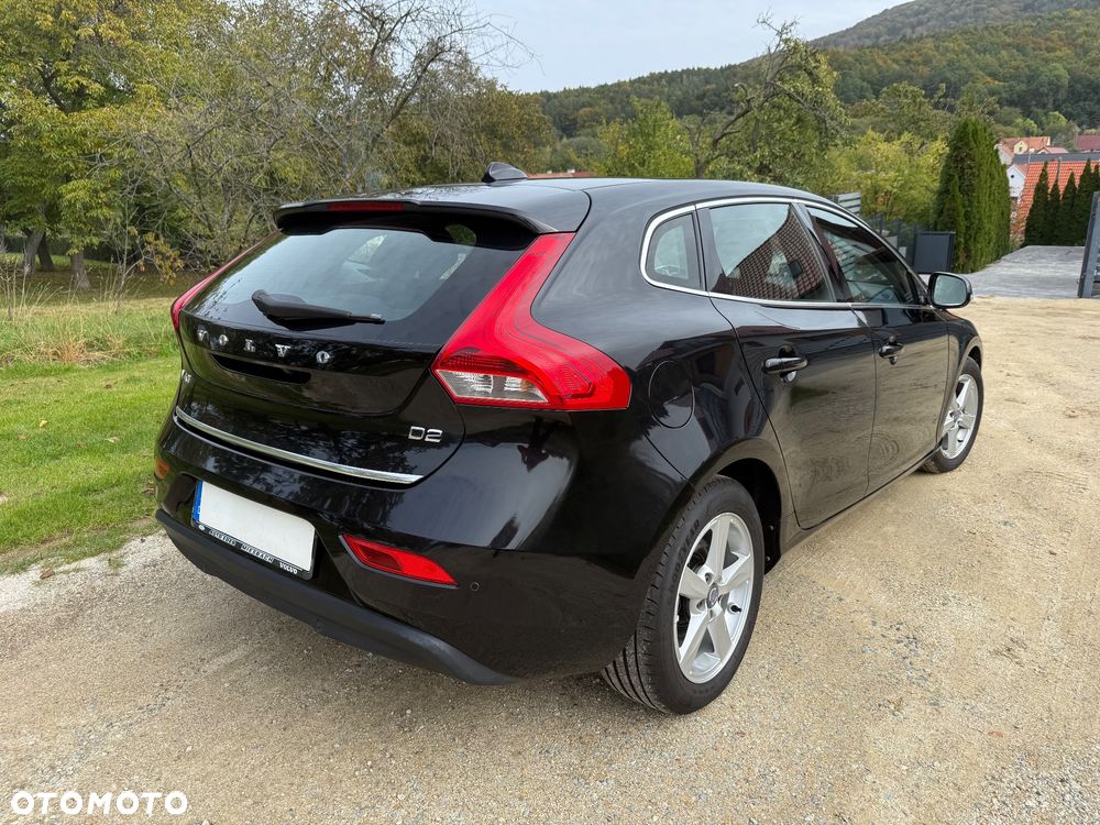 Volvo V40 D2 Momentum - 35