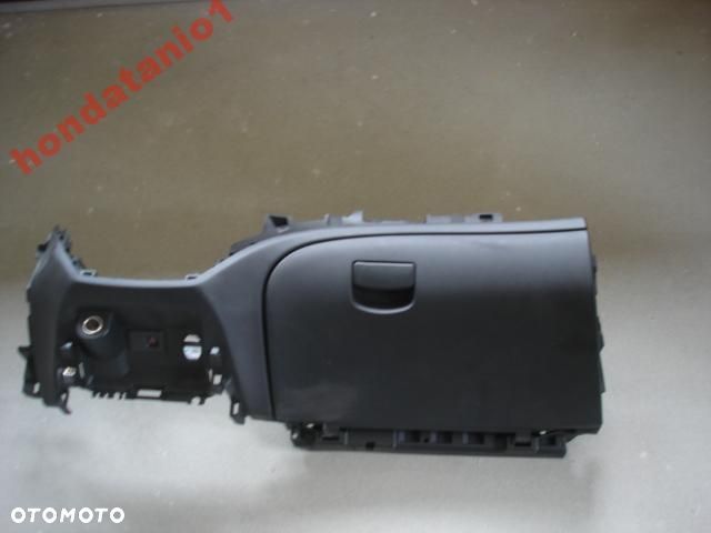 Subaru Impreza STI Sedan 2010-14 SCHOWEK PASAŻERA - 1