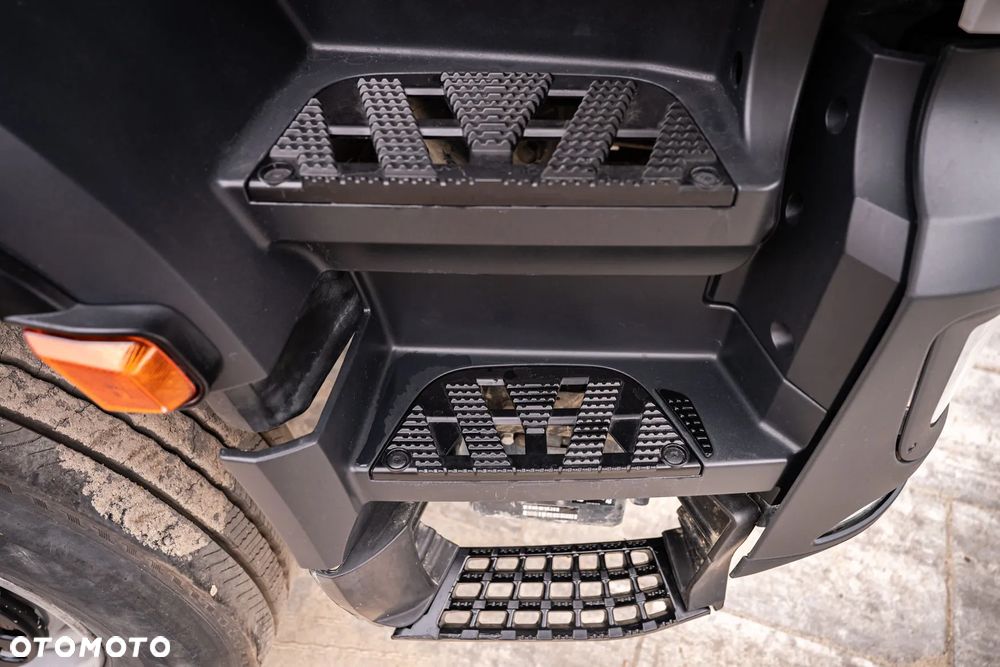 Mercedes-Benz Arocs 3746 MP5 10m3 rok 2022 Putzmeister - 34