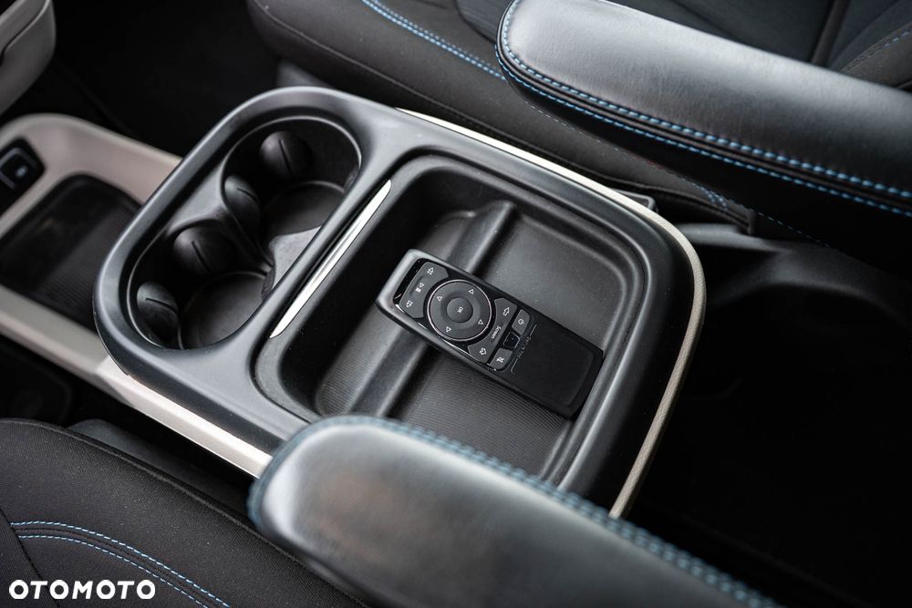 Chrysler Pacifica - 19