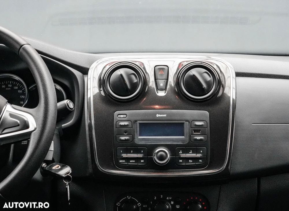 Dacia Logan 0.9 TCe Laureate - 19