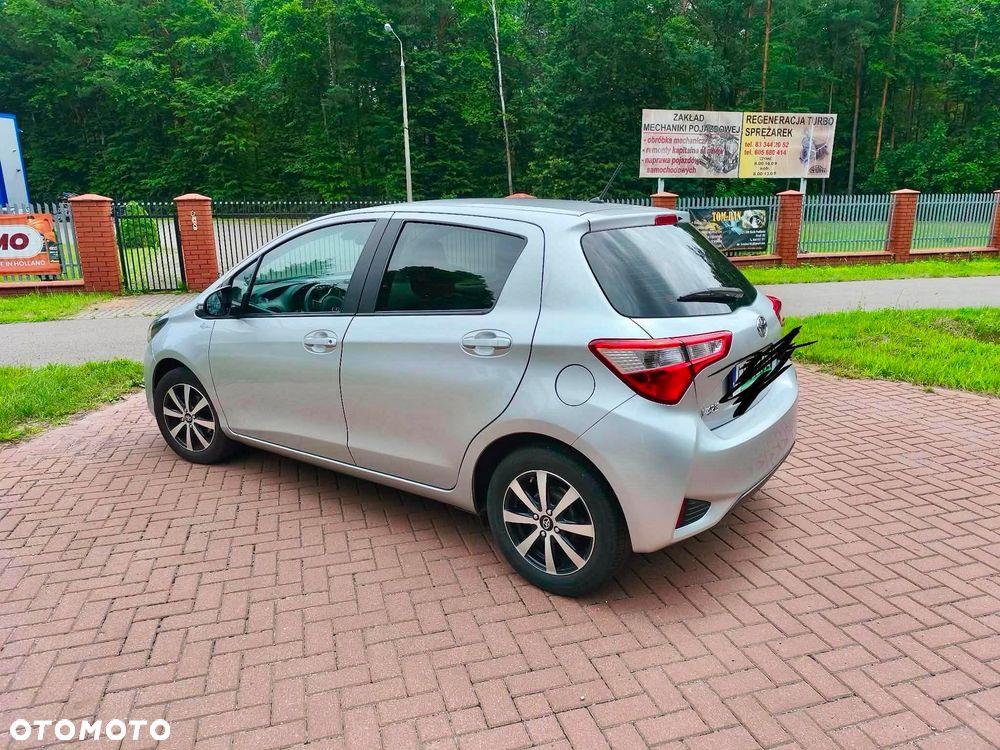 Toyota Yaris - 2