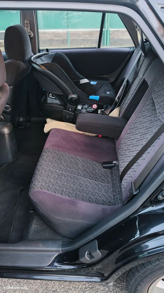 Mazda 323 F 1.6 Sport - 9