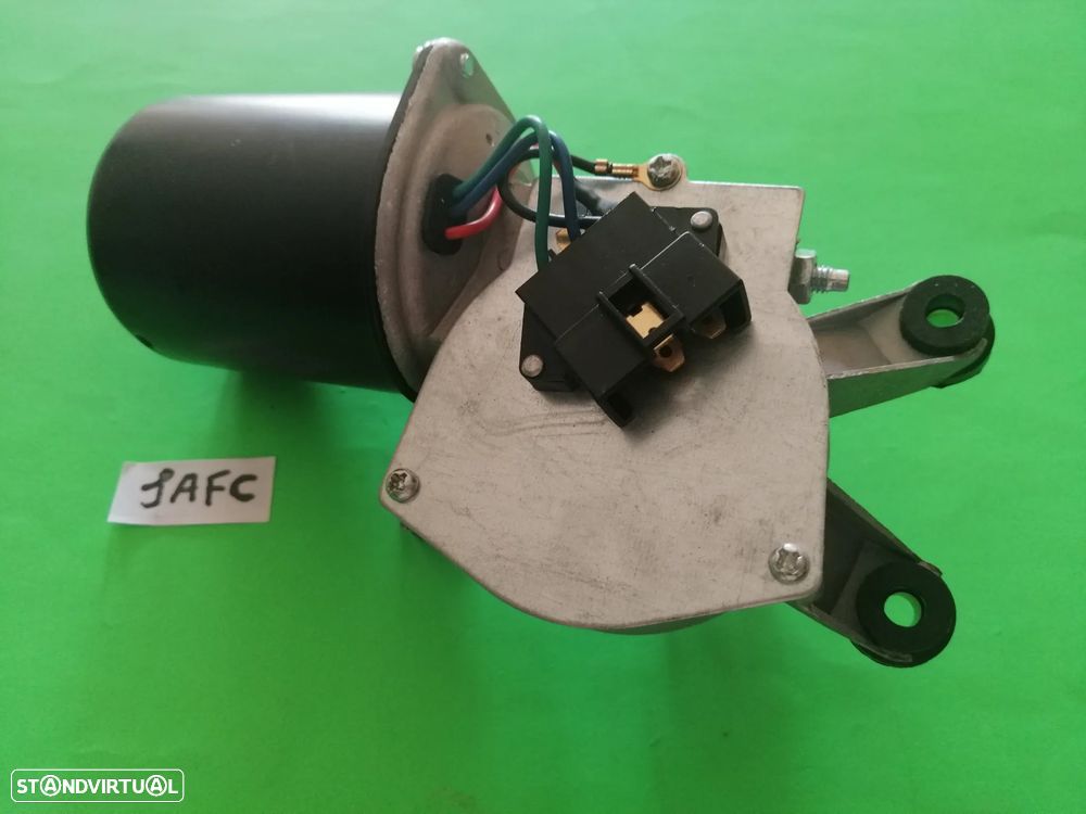 Motor do limpa vidros Isuzu Bedford NKR Anos 1985 a 1995 24V NOVO - 2