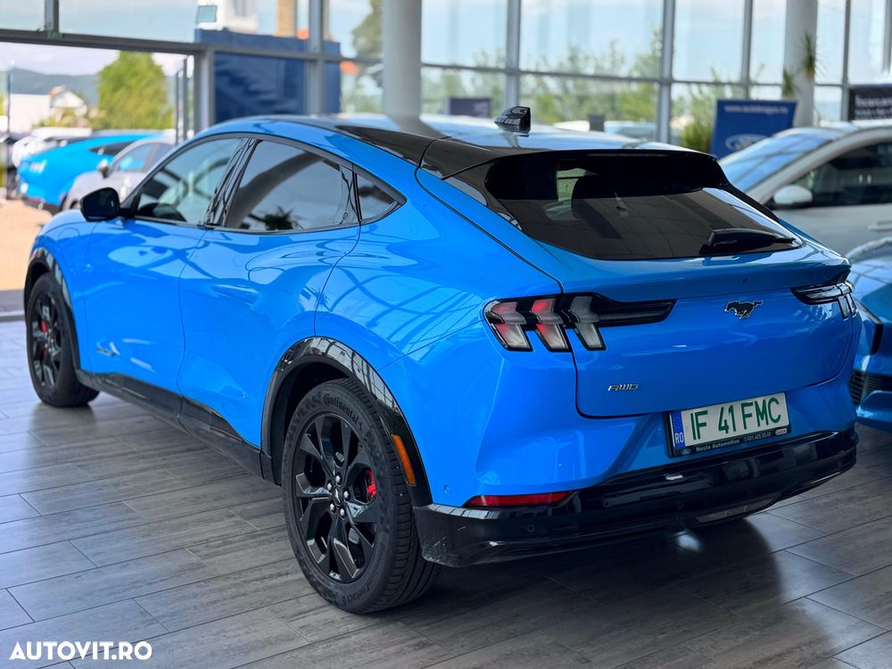 Ford Mustang Mach-E AWD PREMIUM - 4