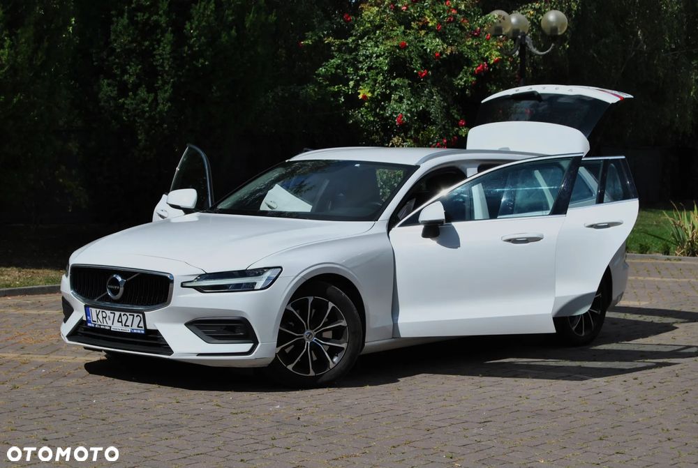 Volvo V60 B4 D Momentum - 22