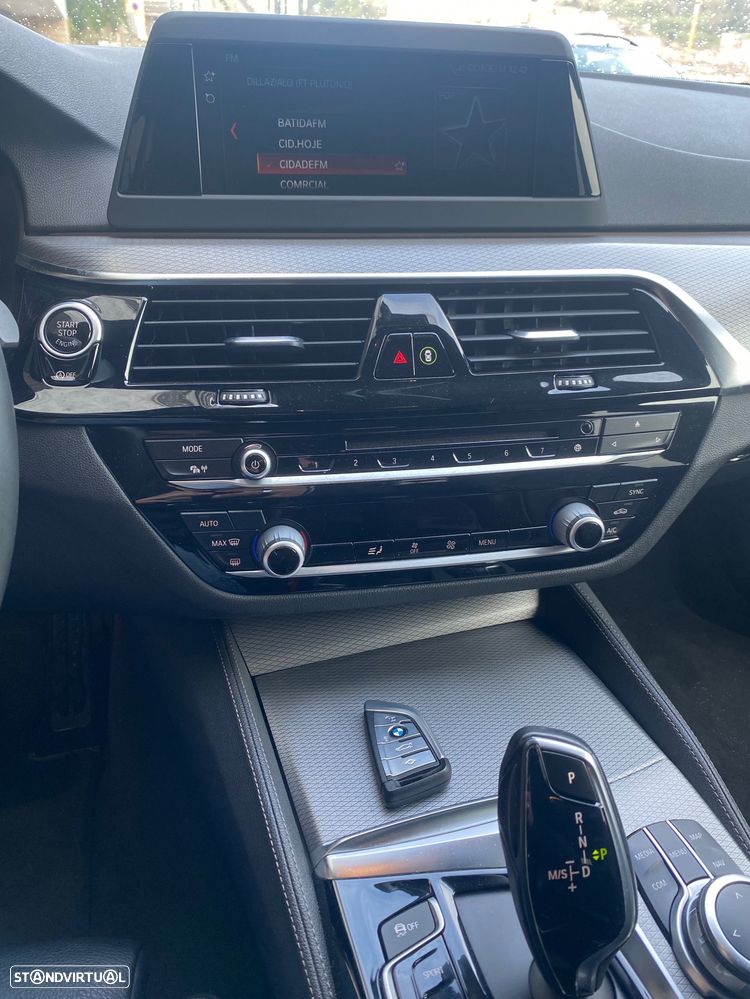 BMW 530 d Pack M Auto - 13