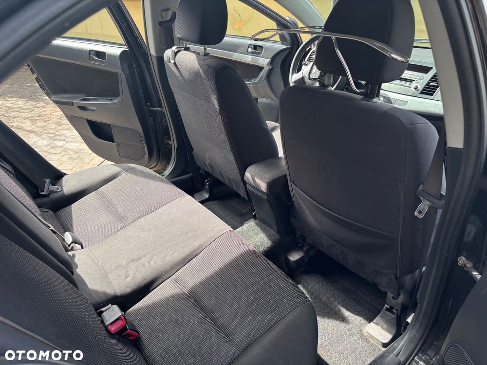 Mitsubishi Lancer 1.6 Inform - 5