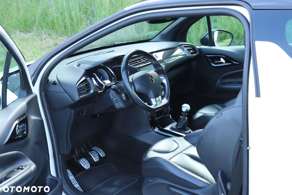 Citroën DS3 THP 155 SportChic - 14