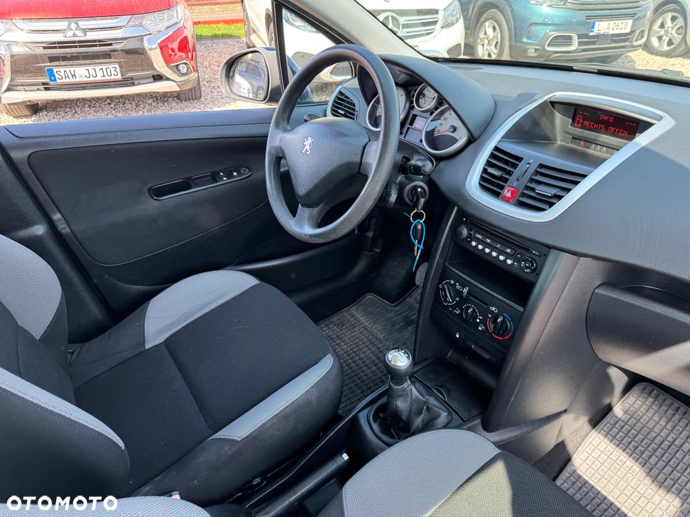 Peugeot 207 - 4