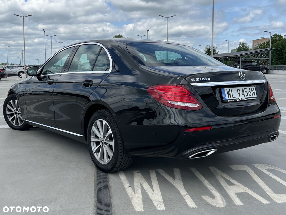 Mercedes-Benz Klasa E 200 d 9G-TRONIC - 5