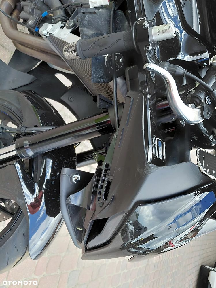 Yamaha R7 - 13