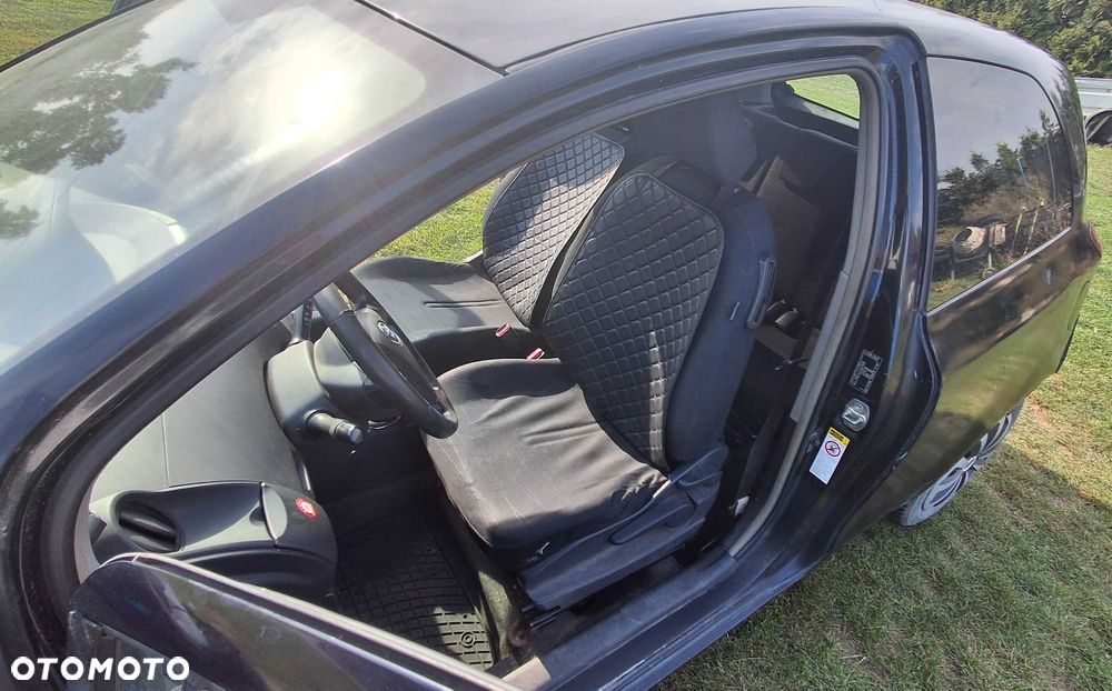 Toyota Yaris - 7