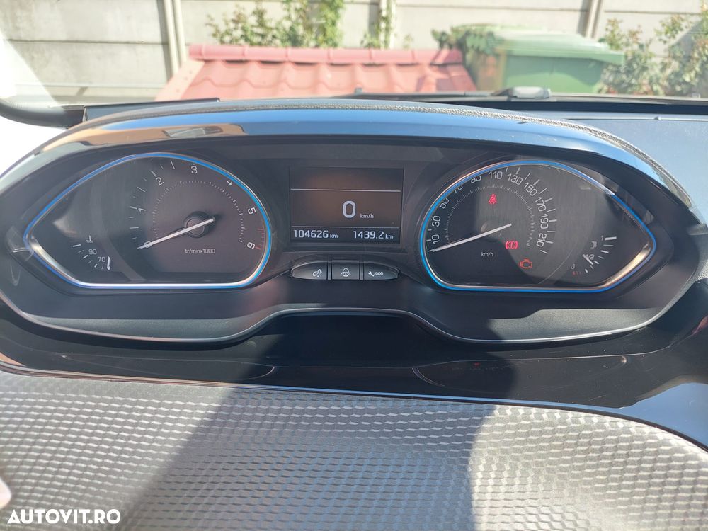 Peugeot 2008 1.6 BlueHDi FAP Allure - 7