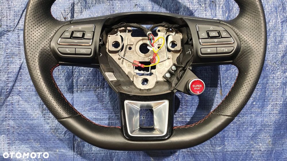 KIEROWNICA MULTIFUNKCYJNA ŁOPATKI SUPER SPORT SKÓRA CZERWONA NIĆ 10572605 ORYGINAŁ BARDZO ŁADNA MG HS - 2