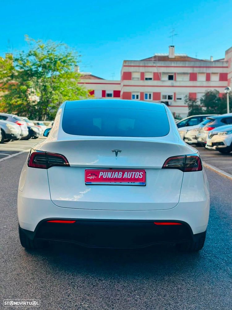 Tesla Model Y Standard Long Range RWD - 5