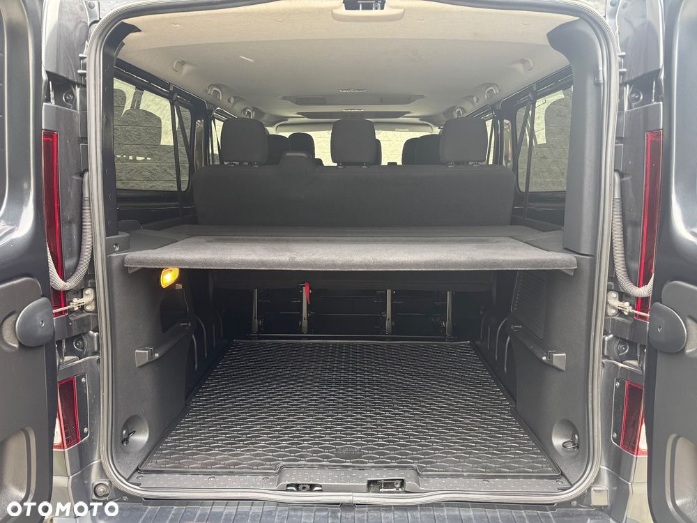 Renault Trafic 2.0 dCi - 28
