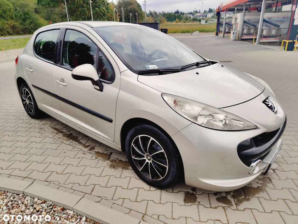 Peugeot 207 - 2