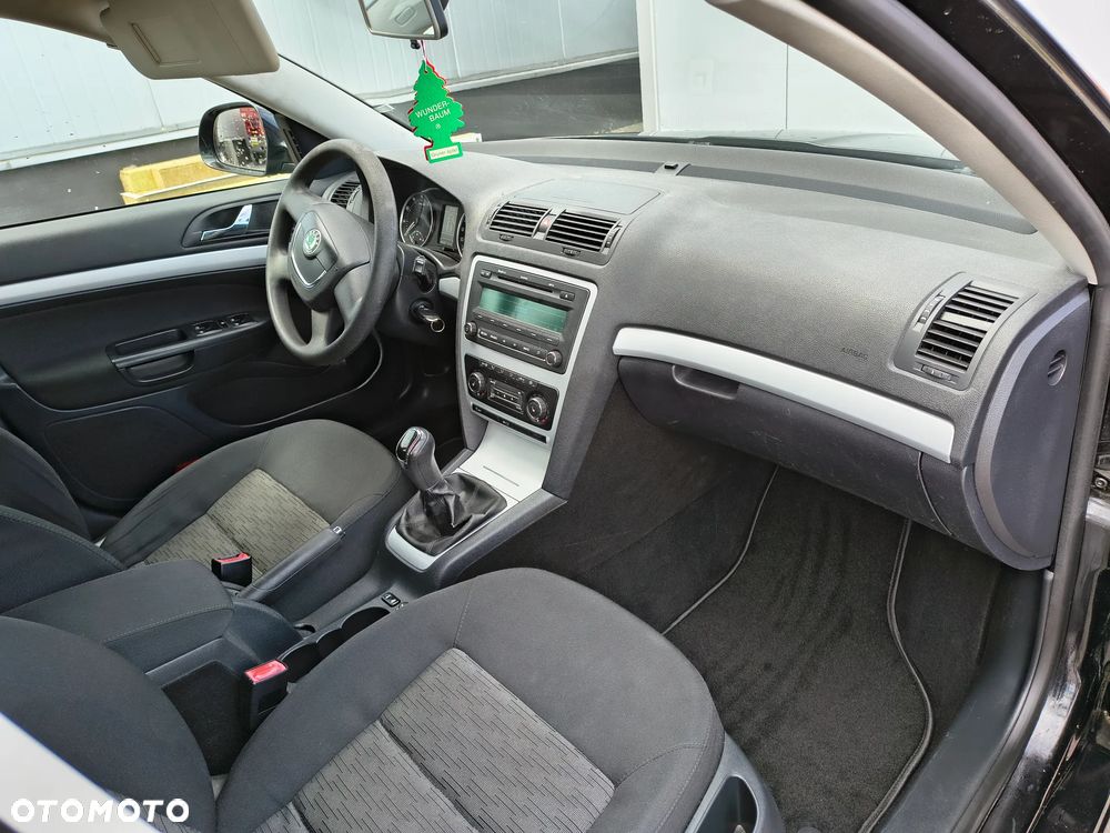 Skoda Octavia 1.8 TSI Ambiente - 13