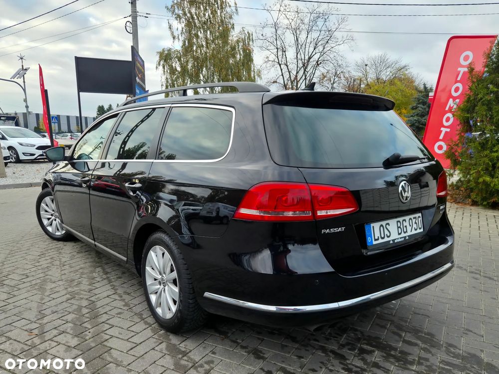 Volkswagen Passat Variant 2.0 Blue TDI SCR Comfortline - 10