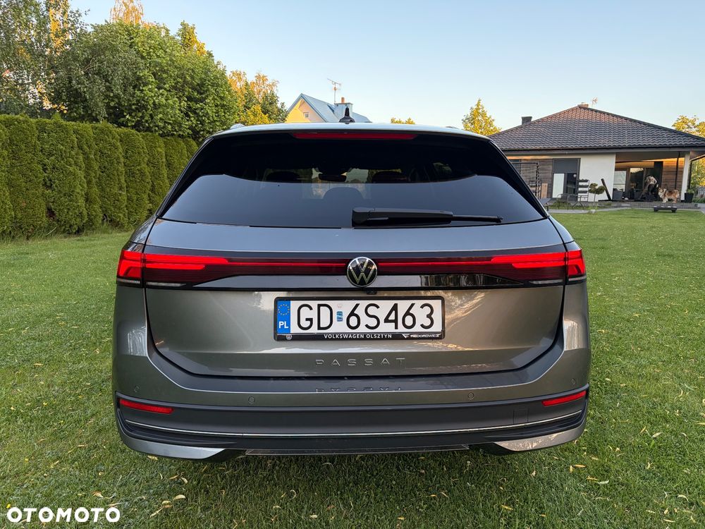 Volkswagen Passat - 5