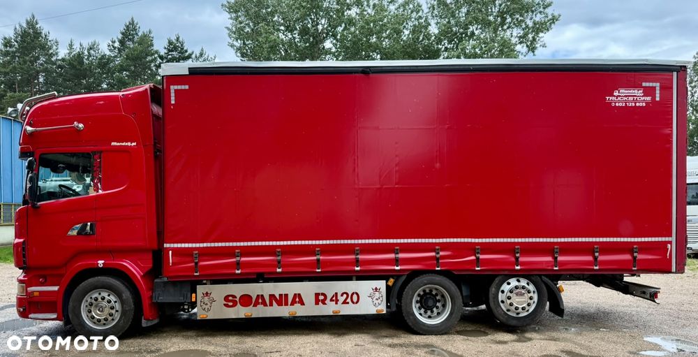 Scania R420 TOPLINE 6x2 JUMBO OŚ PODNOSZONA i SKRĘTNA ALUFELGI ZABUDOWA ALUMINIOWA FIRANKA DŁ:7.80m NOWA PLANDEKA!!!! MANUAL RETARDER KLIMA 2xALUTANK SKÓRA XENONY LEDY ORUROWANIE Z HALOGENAMI EURO 5 2008r WAGA:9600kg ŁADOWNOŚĆ:16400KG ŁADNA IGŁA - 6