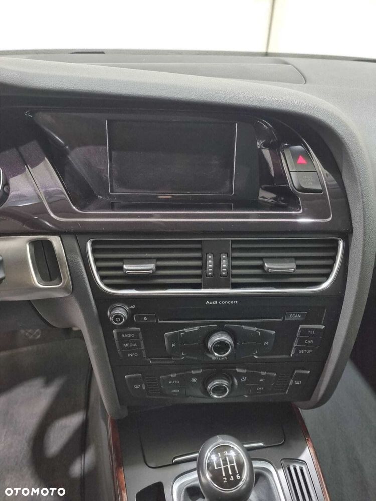 Audi A4 Limousine - 21