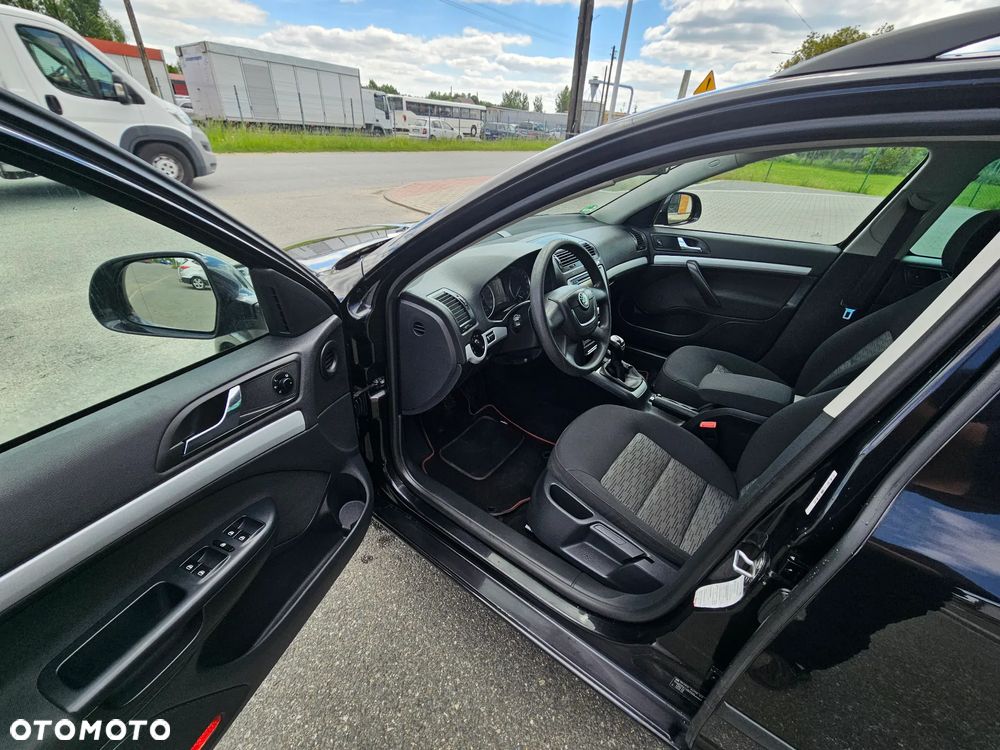 Skoda Octavia 1.6 TDI Ambiente - 8