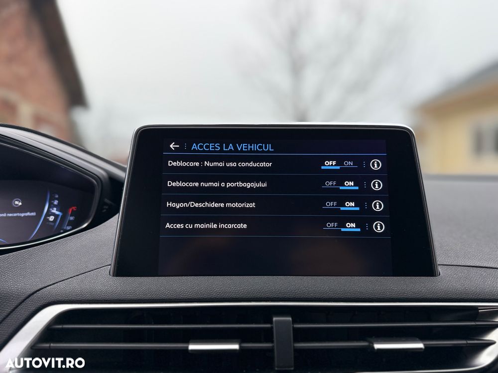 Peugeot 3008 PureTech 130 Stop & Start GPF Active Pack - 13