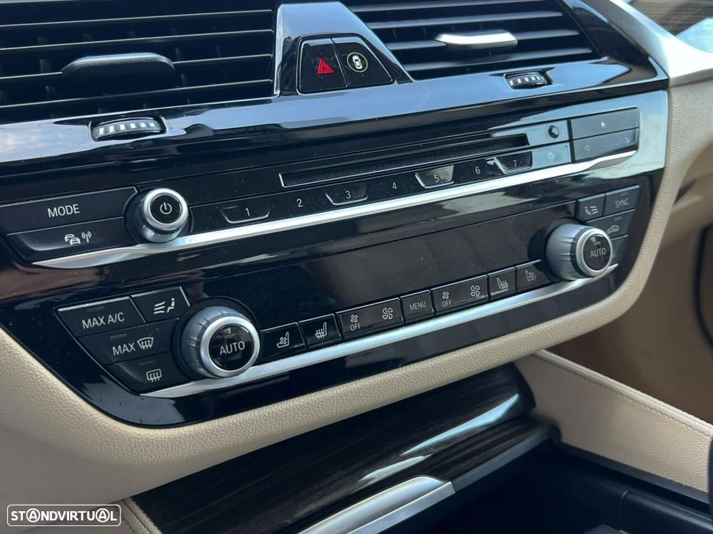 BMW 530 e iPerformance - 12