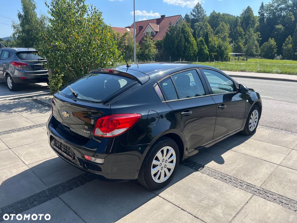 Chevrolet Cruze 1.6 LS - 5