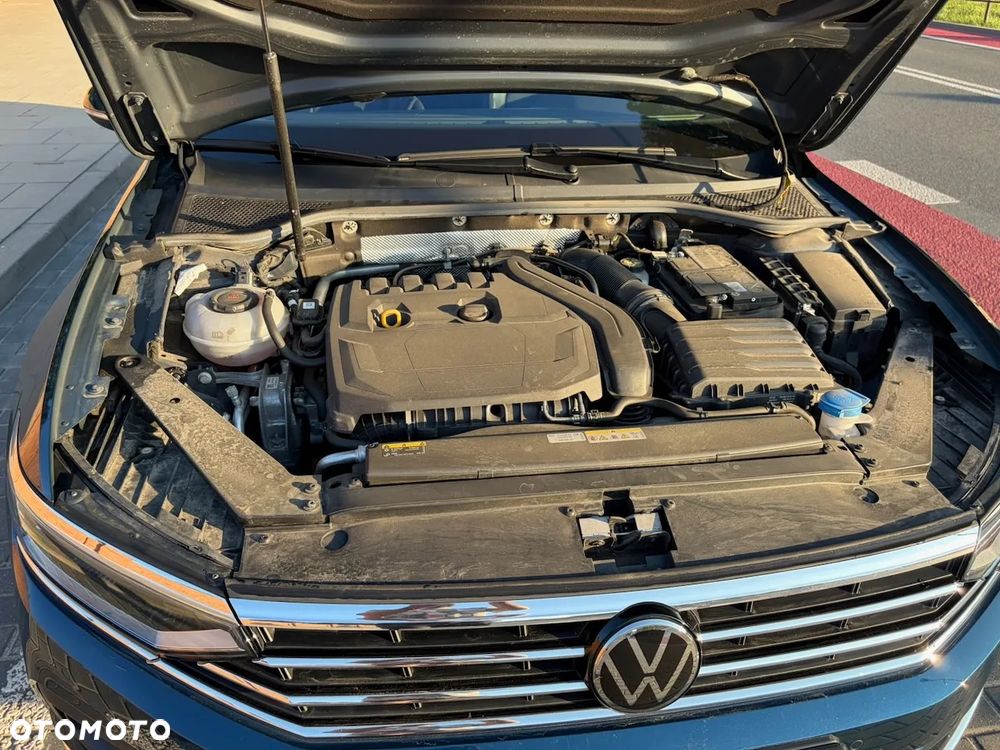 Volkswagen Passat Variant 1.5 TSI EVO Elegance DSG - 17