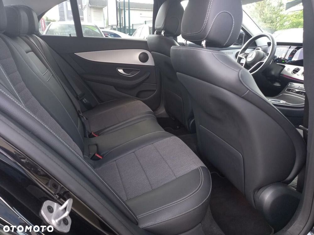 Mercedes-Benz Klasa E - 19